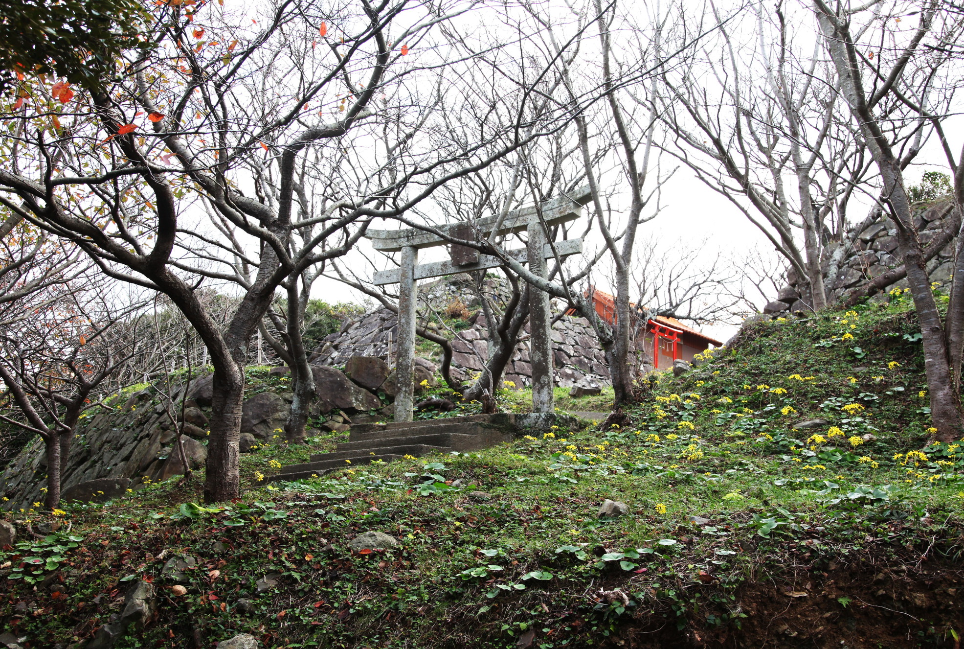 竹末城の鳥居